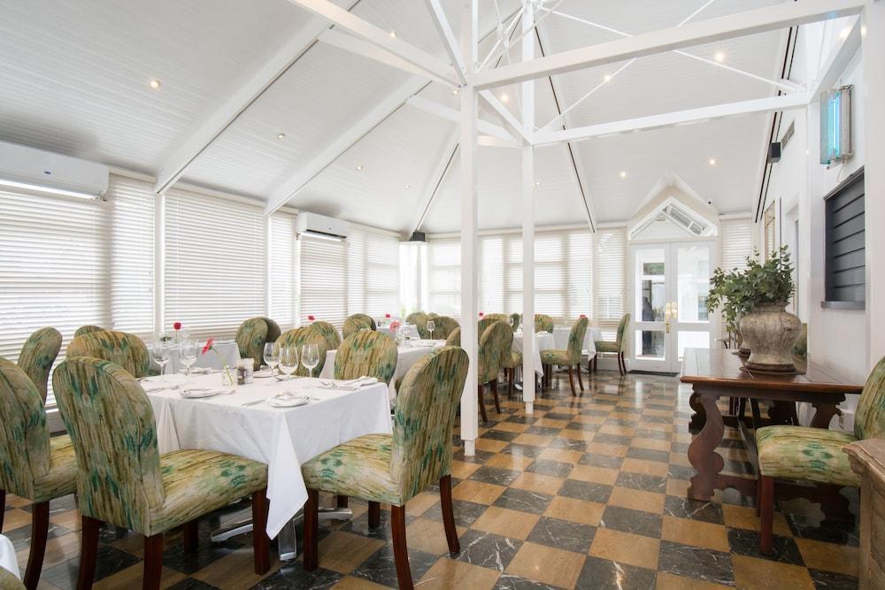Quarters Hotel Durban Bagian luar foto