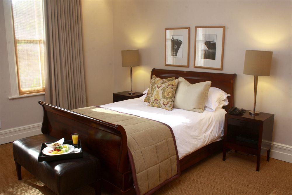 Quarters Hotel Durban Bagian luar foto